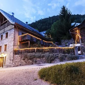 Chalet Lingayoni Hotel